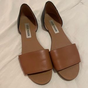 Steve Madden Sidestep Cognac and Black Sandals Size 7